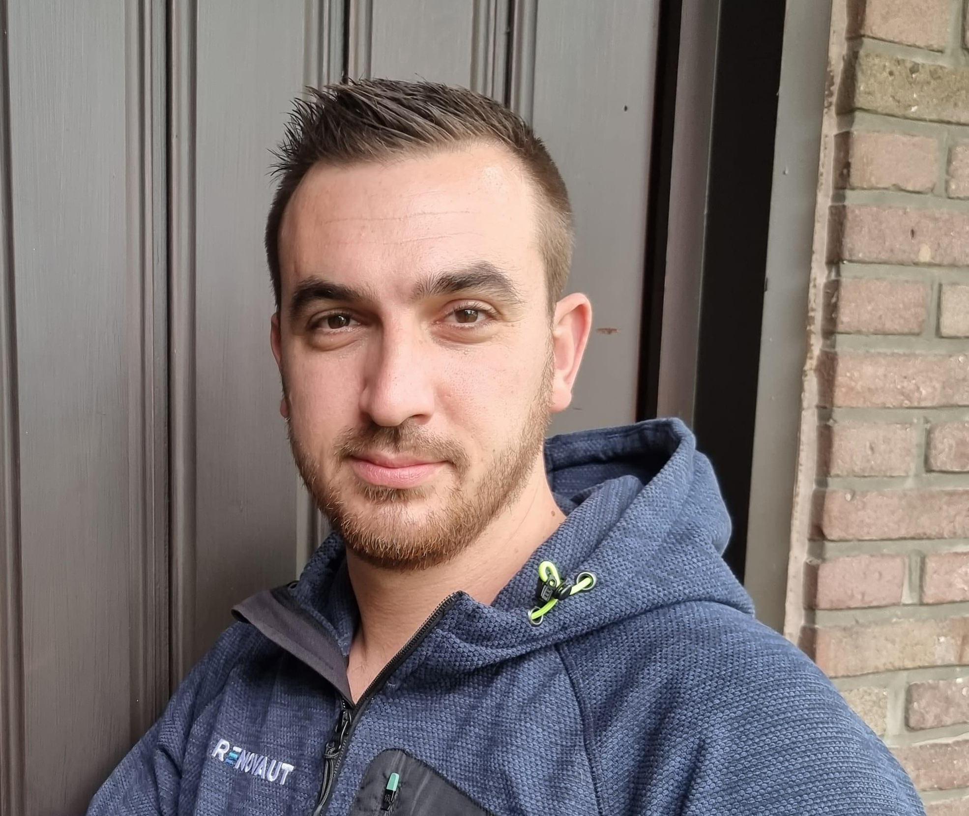 zaakvoerder renovaut Zaakvoerder Renovaut, slotenmaker en interieur maatwerk